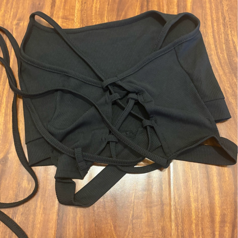 Black Ribbed Crop Tank Top - Picture 2 of 2